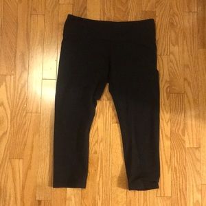 Lulu crops size 6